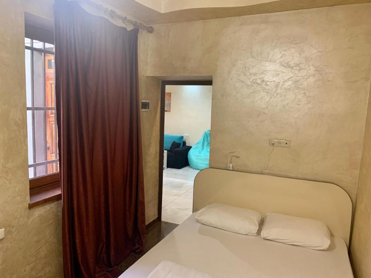 Luxury Apartment With Jacuzzi On Republic Square Yerevan Ngoại thất bức ảnh