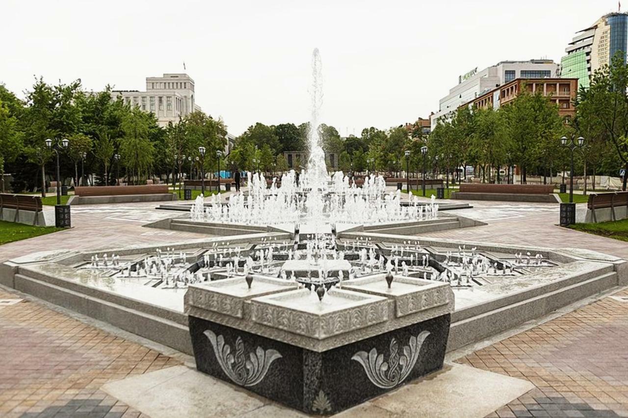 Luxury Apartment With Jacuzzi On Republic Square Yerevan Ngoại thất bức ảnh